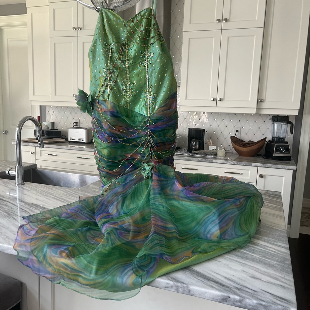 Ariel little mermaid dress for Halloween size small